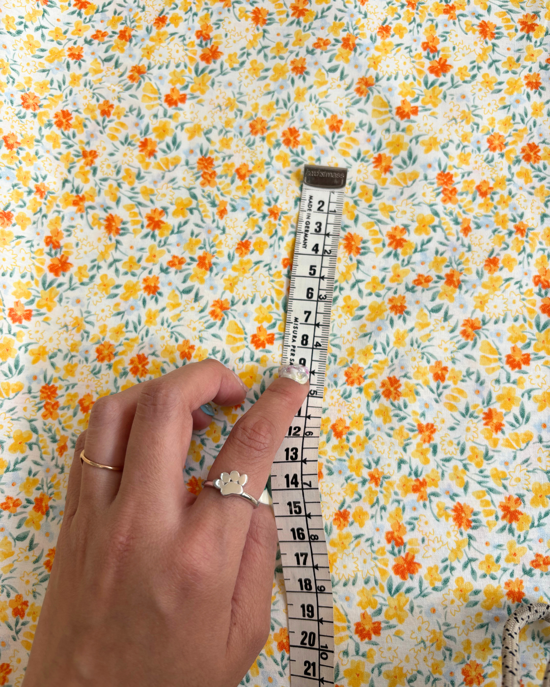 POPELINA FLORCITAS 100% ALGODÓN