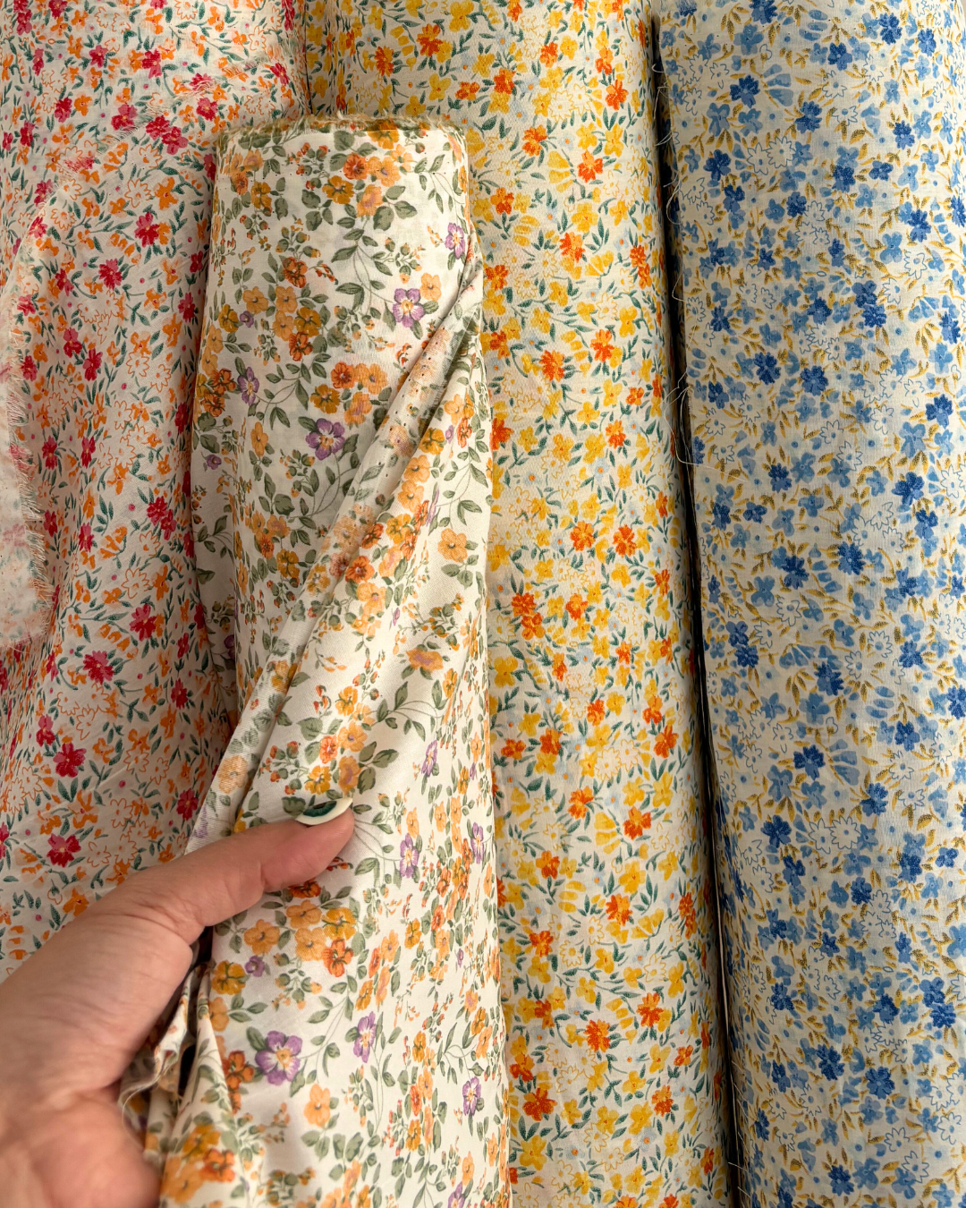 POPELINA FLORCITAS 100% ALGODÓN