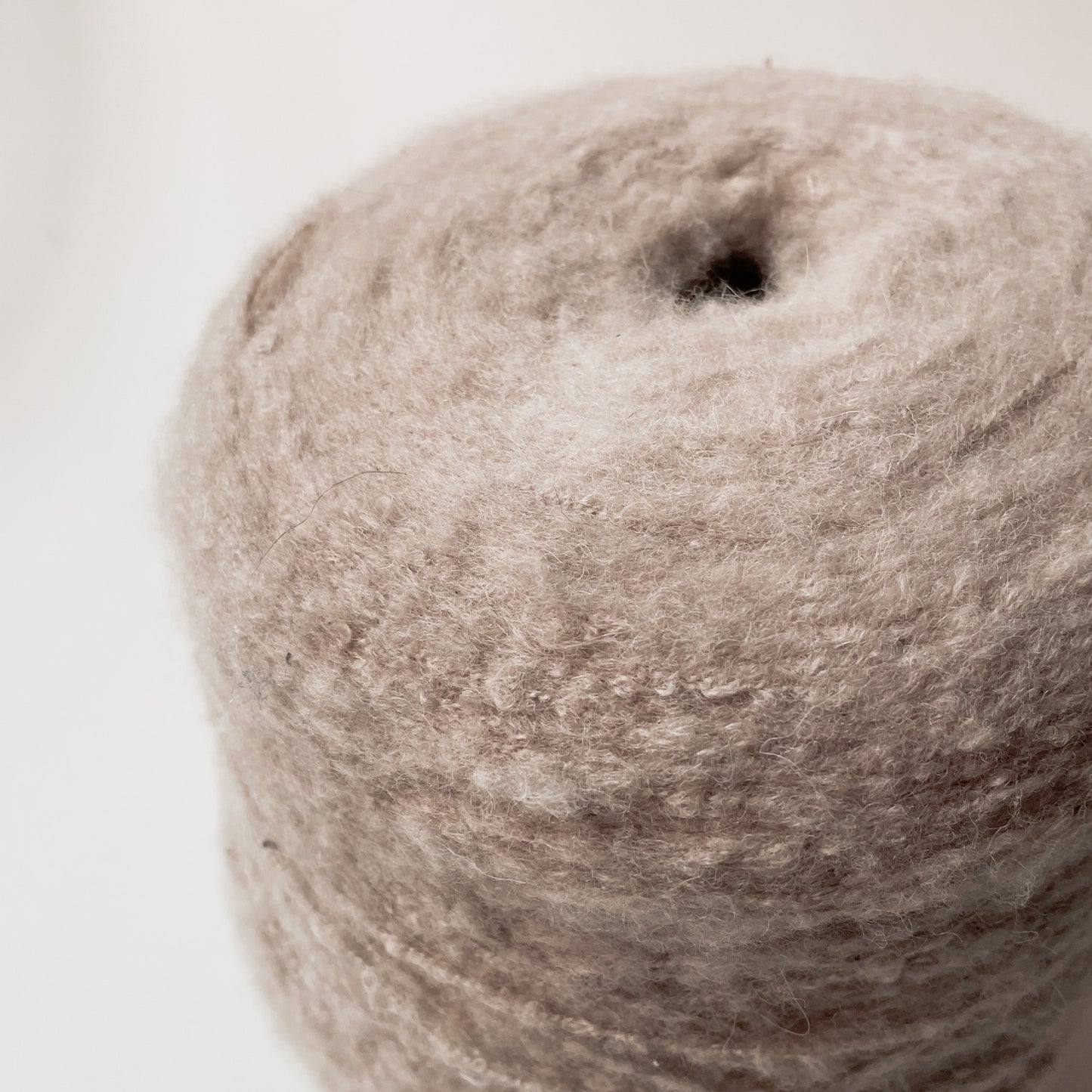 HILADO BABY ALPACA RULET PERCHADO